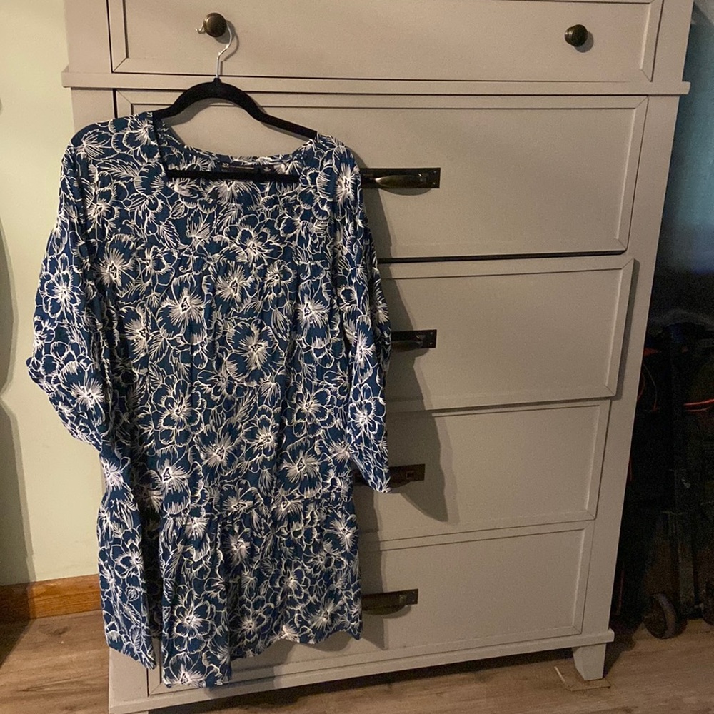Woman’s xl dress